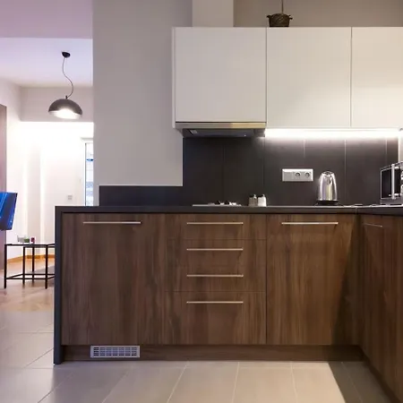 Toni's 2bd Modern Flat In Koukaki Near Acropoli *